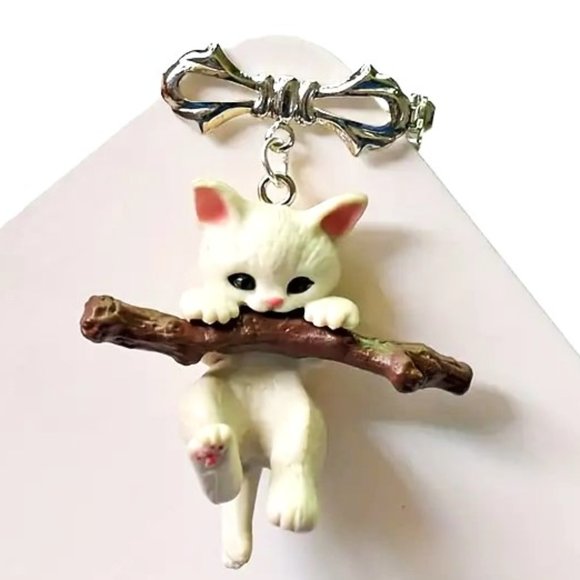 Cat Brooch Kitty Hanging Dangle Pin Stylish Silver Metal Cute Fun Bow Adorable - Picture 1 of 3